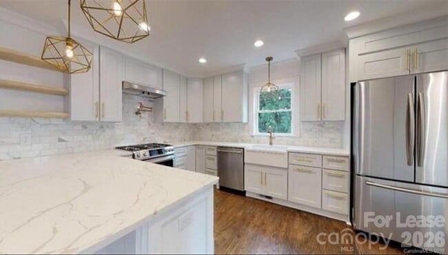 property at 1238 Yale Pl