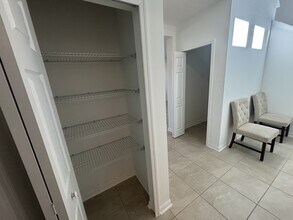 16842 Fiesta Dr in Port Charlotte, FL - Building Photo - Building Photo