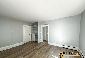 308 W Twelve Mile Rd in Royal Oak, MI - Building Photo - Building Photo