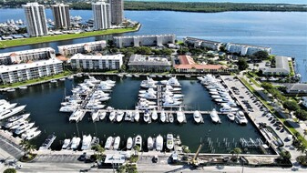 60 Yacht Club 304 Dr in West Palm Beach, FL - Building Photo - Building Photo