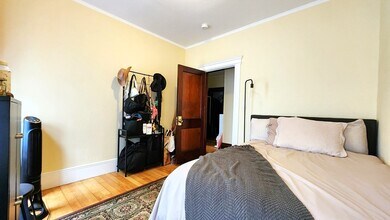 6 Newton St in Cambridge, MA - Building Photo - Building Photo