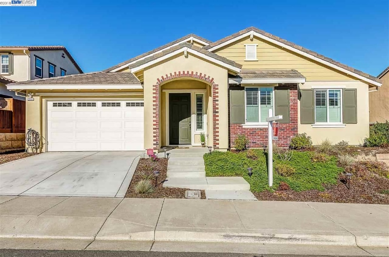 2968 Alves Ranch Rd in Pittsburg, CA - Building Photo