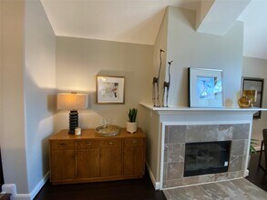 5159 Oasis Park Ln in Houston, TX - Foto de edificio - Building Photo