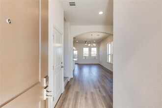 8554 Sommery Ln in Round Rock, TX - Building Photo - Building Photo