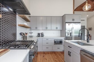 1002 US-3 in Holderness, NH - Building Photo - Building Photo