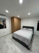 2216 NE 4th Ave in Wilton Manors, FL - Building Photo - Building Photo