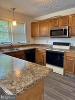 28 Jean Lo Way in York, PA - Building Photo