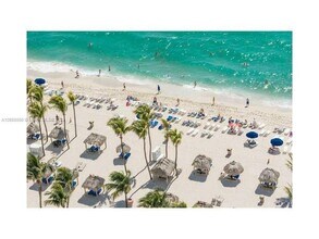 16699 Collins Ave, Unit 2406 in Sunny Isles Beach, FL - Building Photo - Building Photo