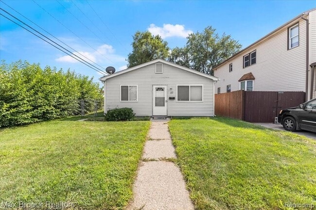 property at 27 W Garfield Ave