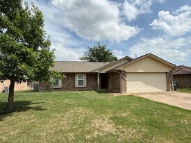 3701 Moselle Dr in Arlington, TX - Building Photo