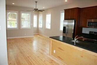 617 Allston St in Houston, TX - Building Photo - Building Photo