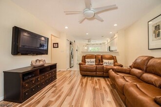 22 Stillwell Ct in Bridgewater, NJ - Building Photo - Building Photo