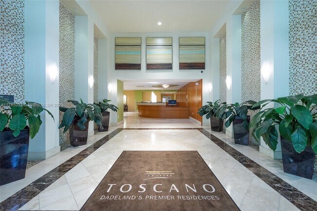 7350 SW 89th St in Miami, FL - Building Photo - Building Photo
