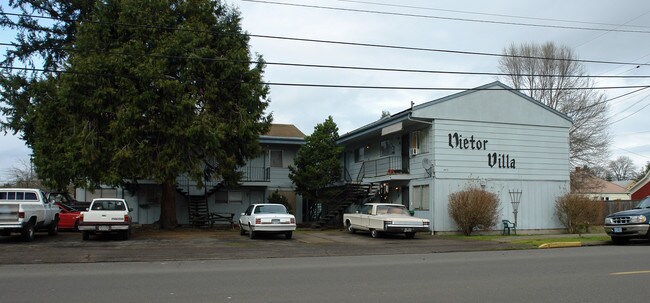 Vietor Villa in Junction City, OR - Building Photo - Building Photo