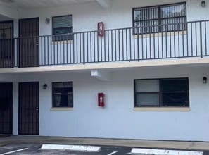 1500 Virginia Ave in Daytona Beach, FL - Foto de edificio - Building Photo