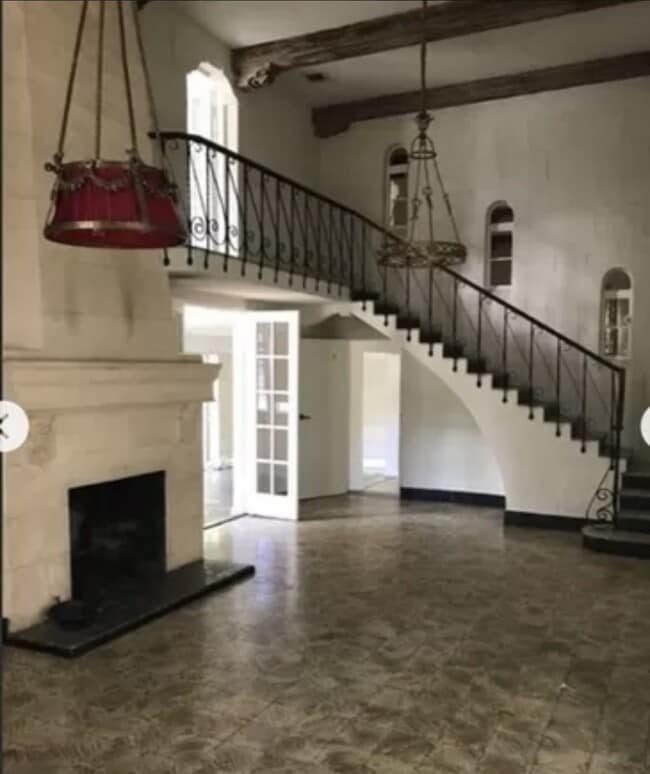 property at 100 NE 43rd St