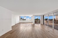 2 Grove Isle Dr, Unit B402 in Miami, FL - Building Photo - Building Photo