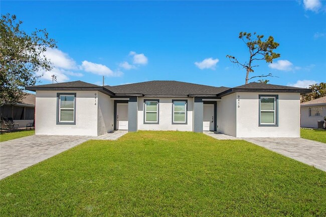 9416 Anita Ave in Englewood, FL - Building Photo - Building Photo