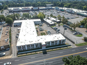 Meadowbrook Apartments in Tuscaloosa, AL - Building Photo - Building Photo