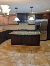 5284 Mystic Dr in Dayton, OH - Building Photo - Building Photo