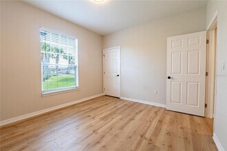 3737 Castle Pines Ln in Orlando, FL - Building Photo - Building Photo