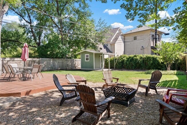 2105 Westover Rd in Austin, TX - Building Photo - Building Photo