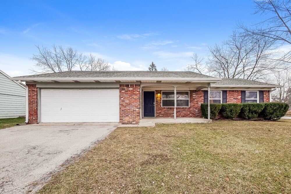 4445 Aristocrat Ln in Indianapolis, IN - Building Photo