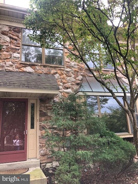 5 Algonquin Ct in Chesterbrook, PA - Building Photo - Building Photo