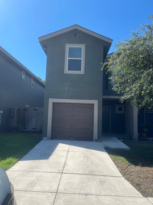 property at 6934 Lakeview Dr.