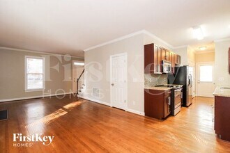 1909 Fernwood Dr in Greensboro, NC - Building Photo - Building Photo