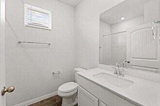 411 Town Lk Bnd in Kyle, TX - Building Photo - Building Photo