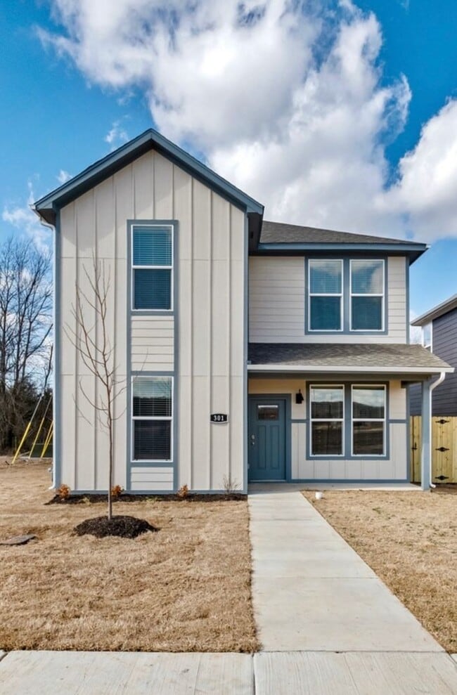 property at 4801 W Triangle St