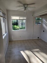 1755 School St in Anderson, CA - Building Photo - Building Photo