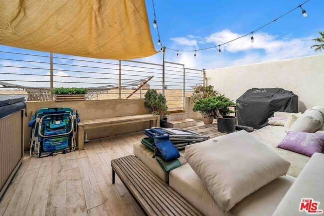 property at 6955 Trolleyway S