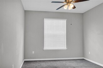 15602 High Bell Pl in Bradenton, FL - Building Photo - Building Photo
