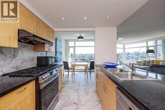 1199 Marinaside Crescent in Vancouver, BC - Building Photo - Building Photo