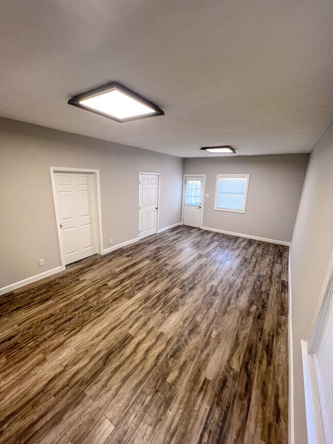 2437 Indianola Ave in Columbus, OH - Building Photo - Building Photo