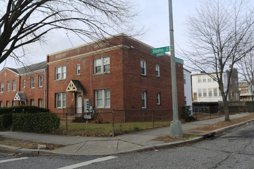 1424 Staples St Ne in Washington, DC - Building Photo