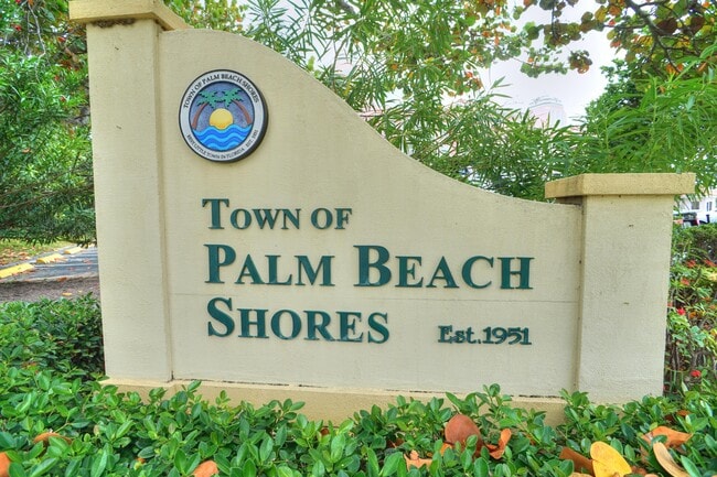 112 Sandal Ln in West Palm Beach, FL - Building Photo - Building Photo