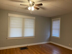 445 Greenwood Ave in Clarksville, TN - Building Photo - Building Photo