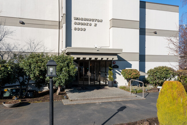 Washington Shores II in Kirkland, WA - Foto de edificio - Building Photo