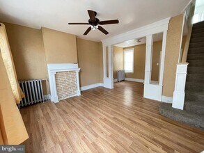 3824 N 8th St in Philadelphia, PA - Foto de edificio - Building Photo