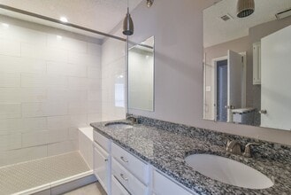 1906 Emerald Pl in Arlington, TX - Building Photo - Building Photo