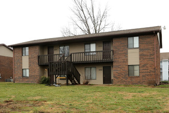 Creekside Apartments in Newburgh, IN - Building Photo - Building Photo