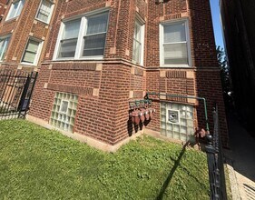 3332 W Polk St in Chicago, IL - Building Photo - Building Photo