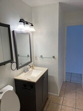 3320 51st Ave Dr W in Bradenton, FL - Building Photo - Building Photo