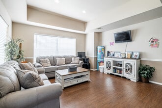 Timber Ridge Apartments in Durant, OK - Building Photo - Lobby