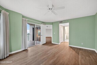 3 Oceans W Blvd, Unit 4C4 in Daytona Beach, FL - Building Photo - Building Photo