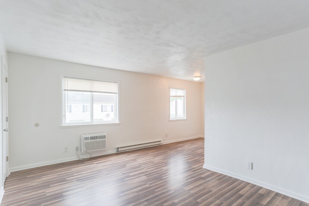 Harbor Square Apartments in Portsmouth, VA