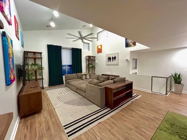 property at 3010 Commerce St